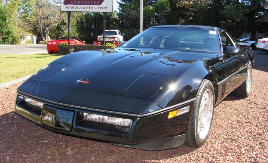 1990 Black Corvette ZR-1