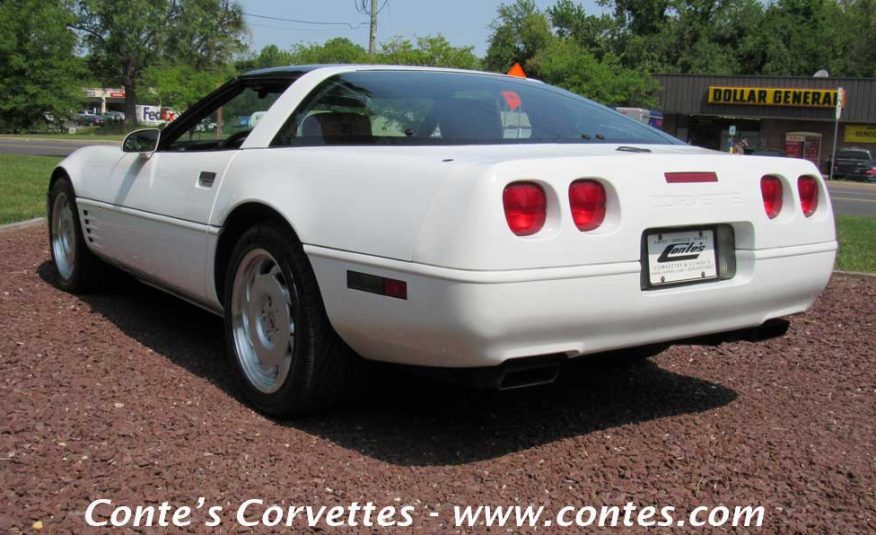 1992 Arctic White Corvette Coupe